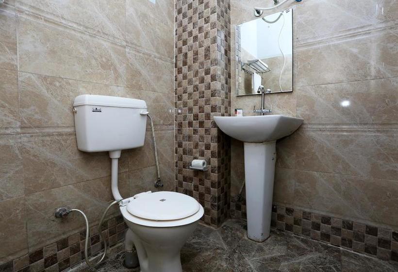 Hotel Devoy Inn