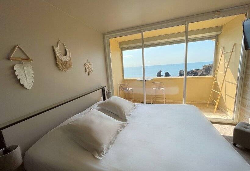 هتل Hôtel La Grande Conque