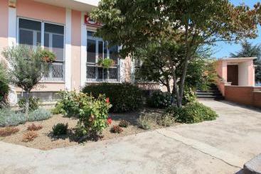 هتل Locanda La Castellana