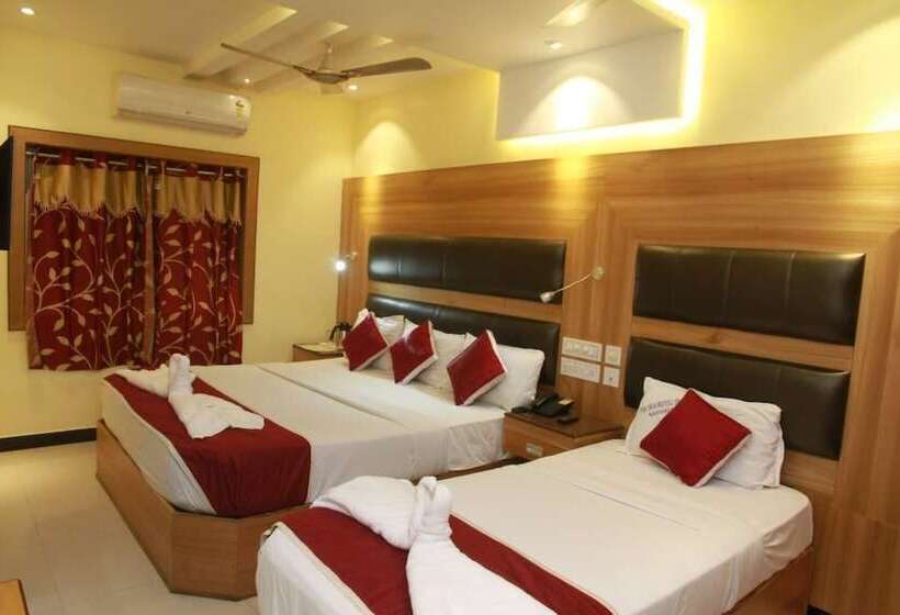 בית מלון כפרי Tri Sea