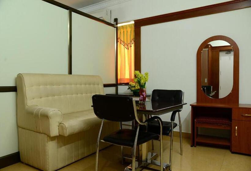 בית מלון כפרי Tri Sea