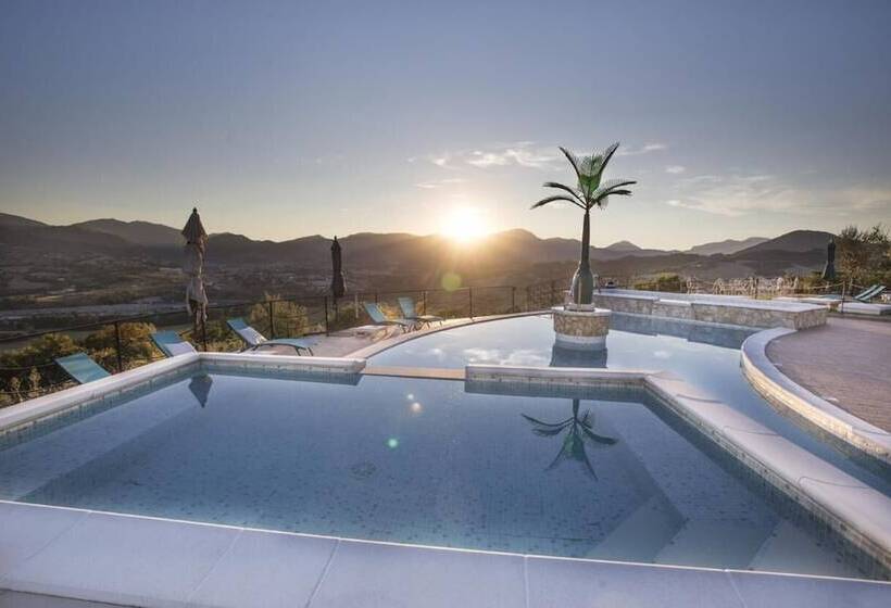 La Castellaia Resort