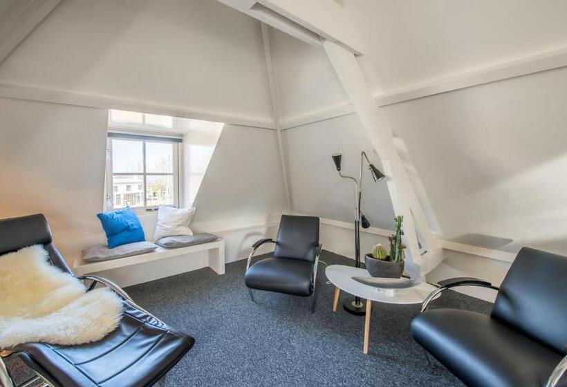 B&b Binnengewoon Rooms With A View