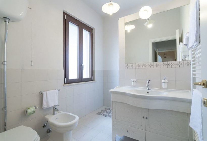 تختخواب و صبحانه Casale Domè