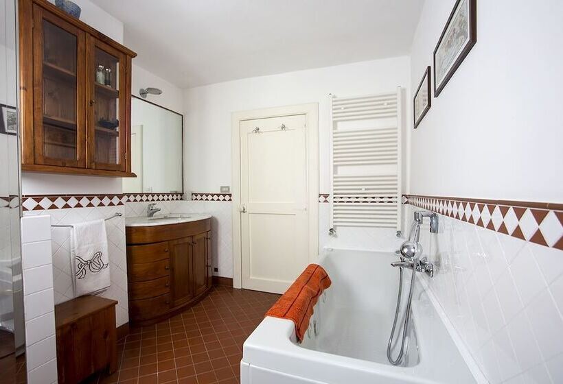 مبيت وإفطار Casina Romita