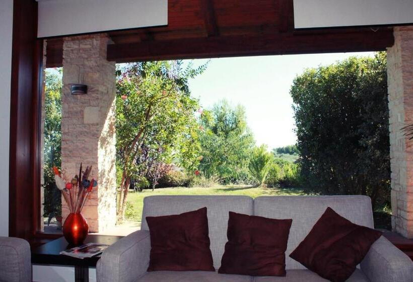 تختخواب و صبحانه Maglioferro Residence