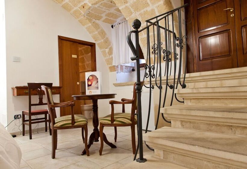 Bed and Breakfast Palazzo Arco Cadura Hotel & Spa