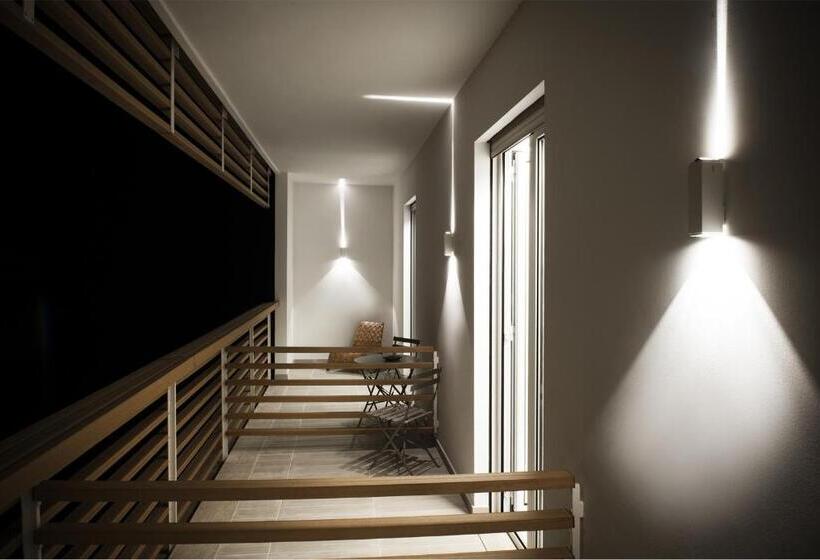تختخواب و صبحانه Sh Home