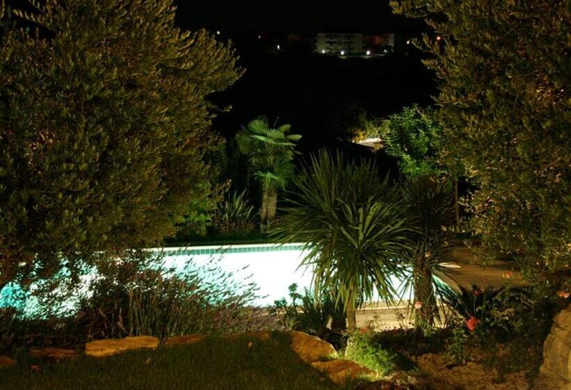 مبيت وإفطار Villarondanella