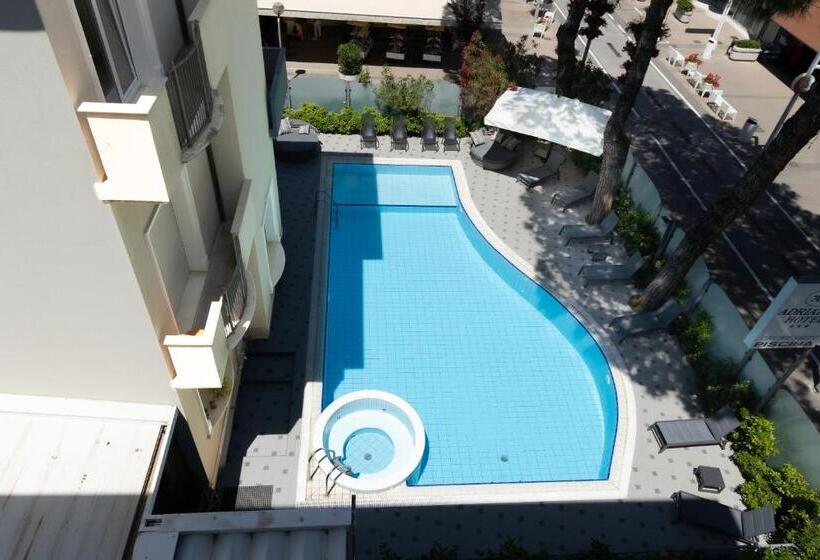 هتل Adriatica Con Piscina