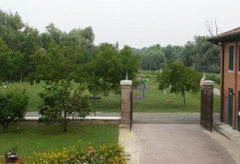 בית מלון כפרי Albergo Del Po