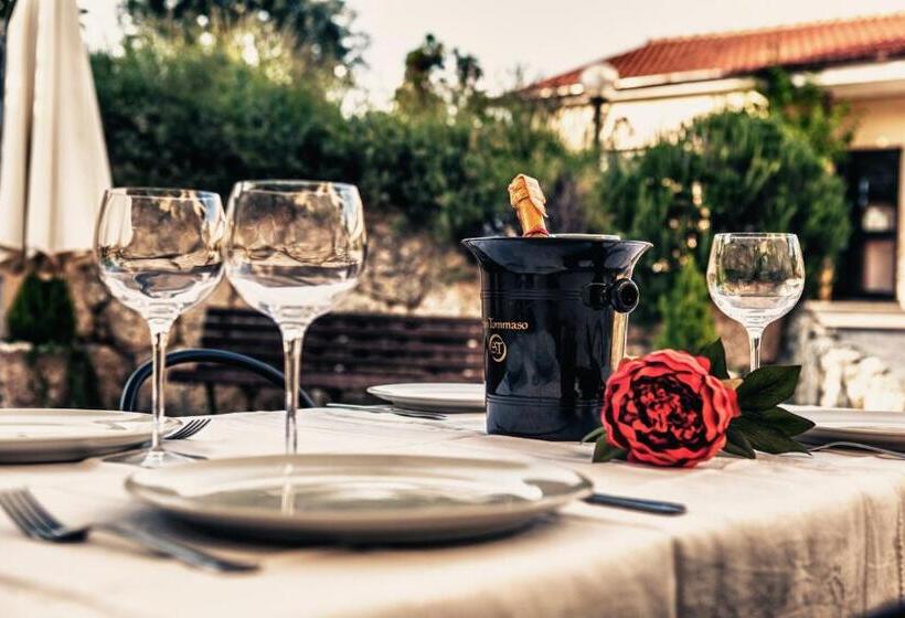 هتل Albergo Ristorante Il Ciclope