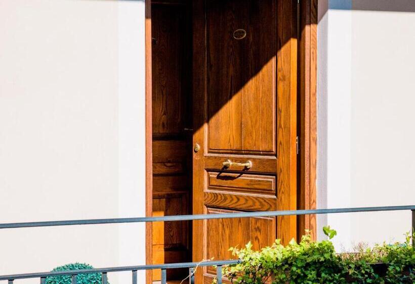 هتل Albergo Ristorante Il Ciclope