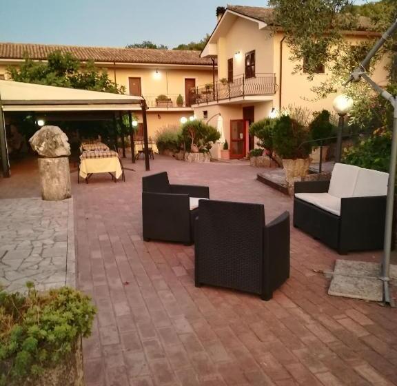 هتل Albergo Ristorante Il Ciclope