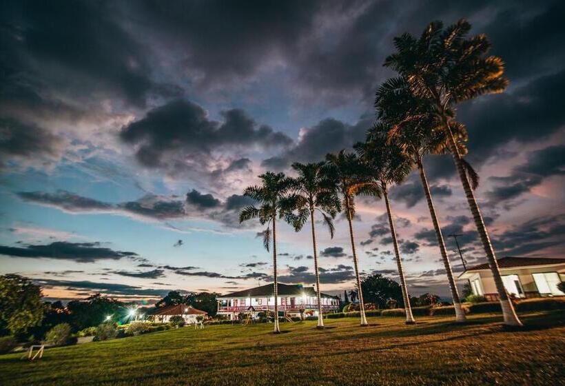 هتل Arrayanes Del Quindío