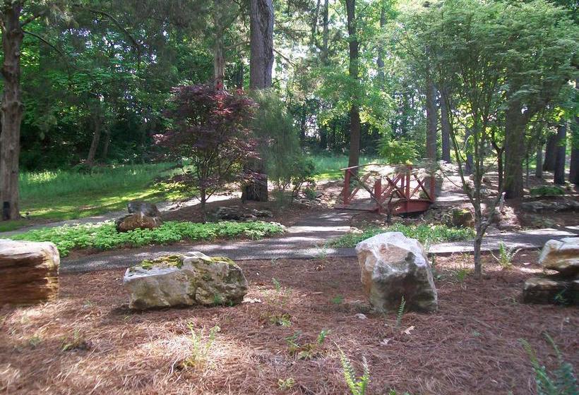 هتل Bevill Conference Center &