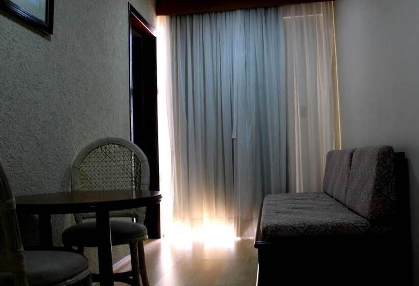هتل Geneviee Palace