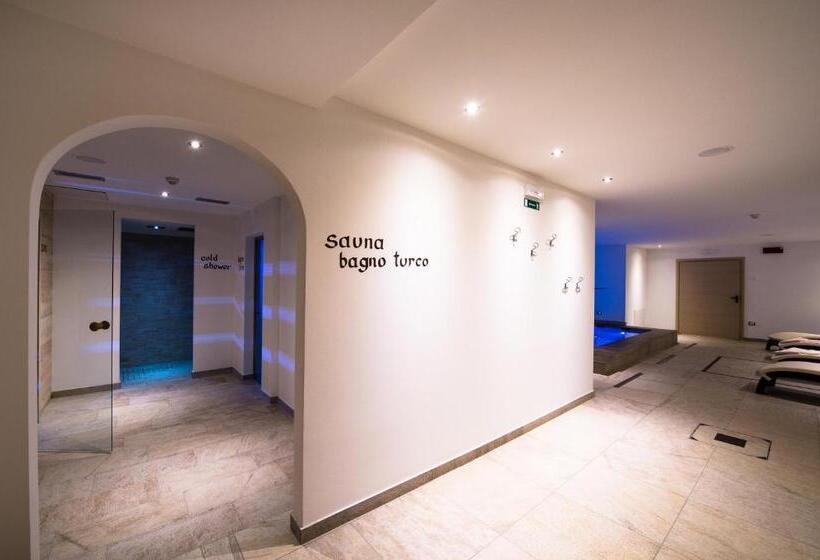 فندق Golden Park Resort