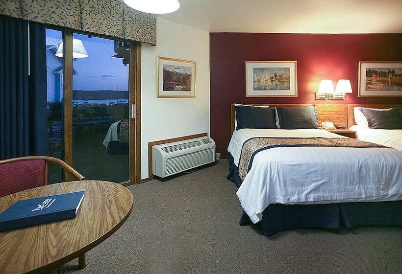 Отель Pine Grove Resort