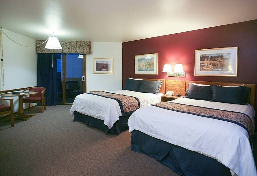 Отель Pine Grove Resort