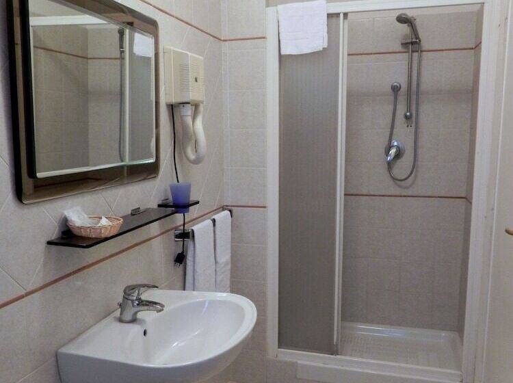 בית מלון כפרי Villa Robinia