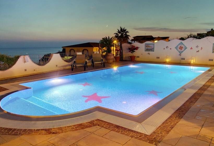 تختخواب و صبحانه La Suite Del Faro