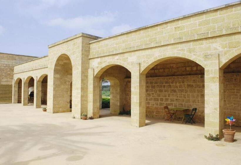 مبيت وإفطار Masseria Galatea Agriturismo