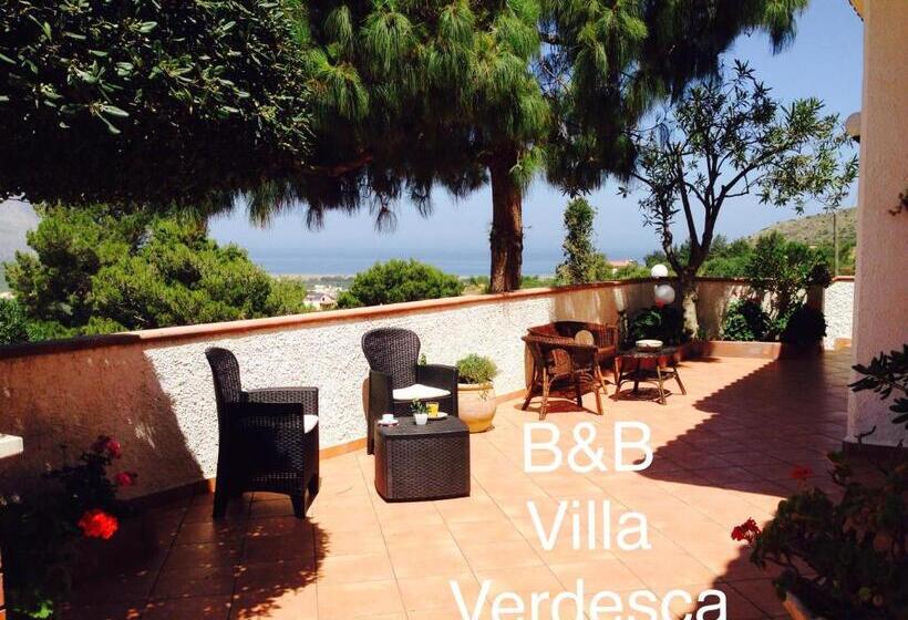 مبيت وإفطار Villa Verdesca