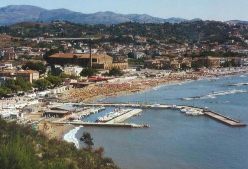 בית מלון כפרי Aurora