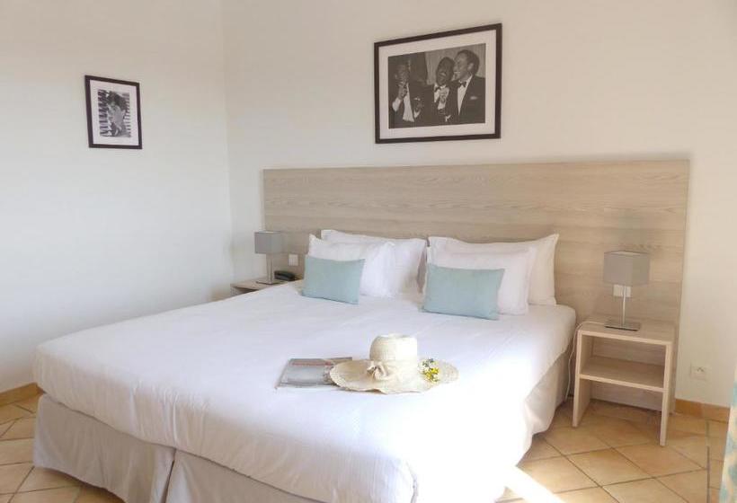 호텔 Hôtel Les Bouis Vue Mer