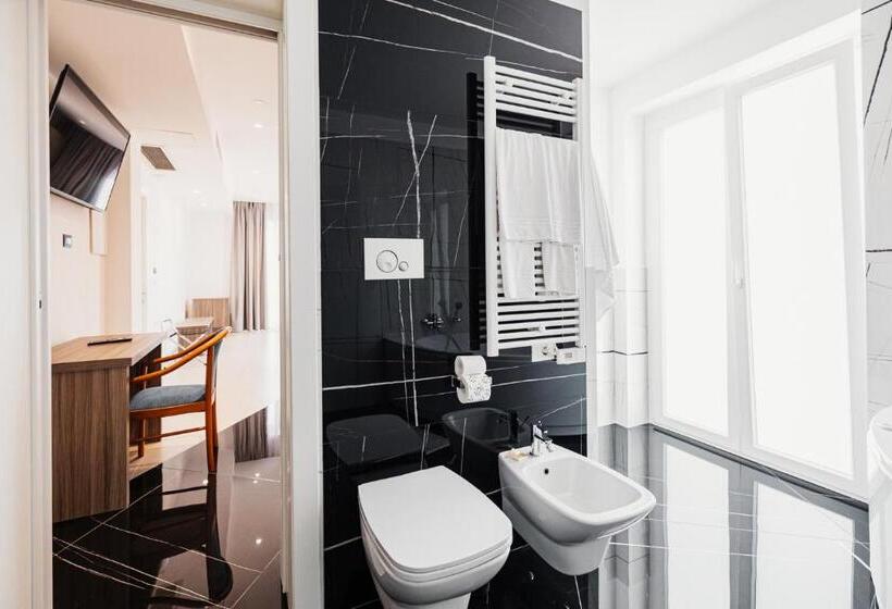 فندق Nuova Grottella