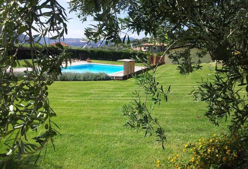 فندق Piscina La Suite