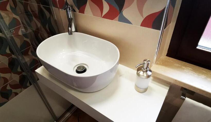 فندق Piscina La Suite