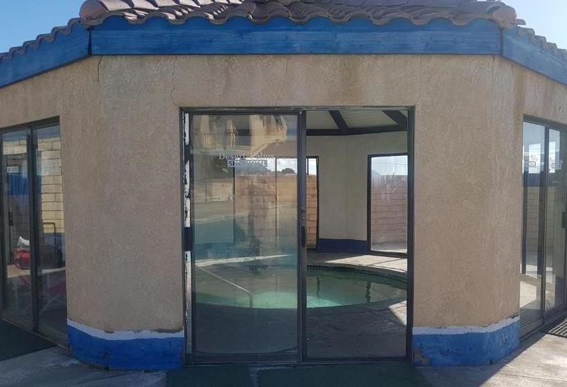 استراحتگاه Desert Rain Spa