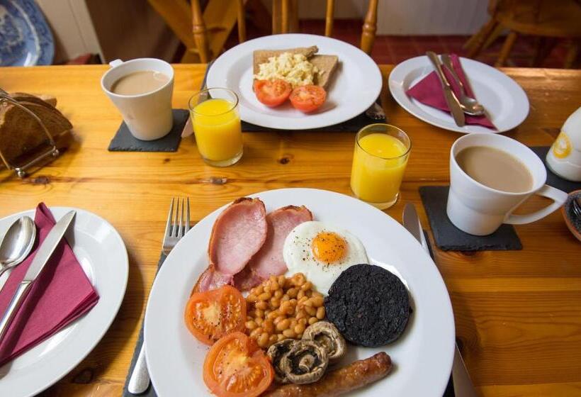 ベッドアンドブレックファースト Blue Swallow