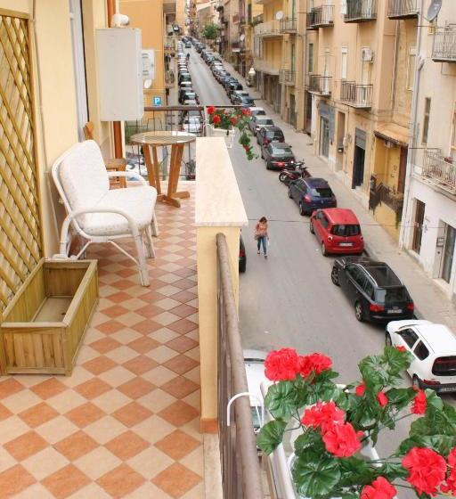 تختخواب و صبحانه Guest House Artemide