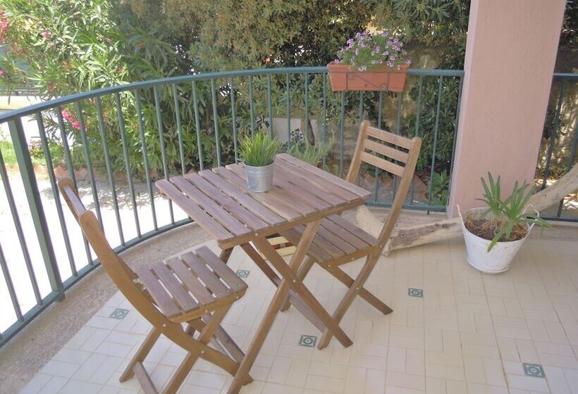 تختخواب و صبحانه Il Vaso Di Creta