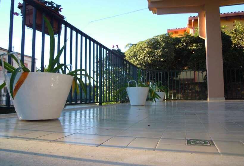 تختخواب و صبحانه Il Vaso Di Creta