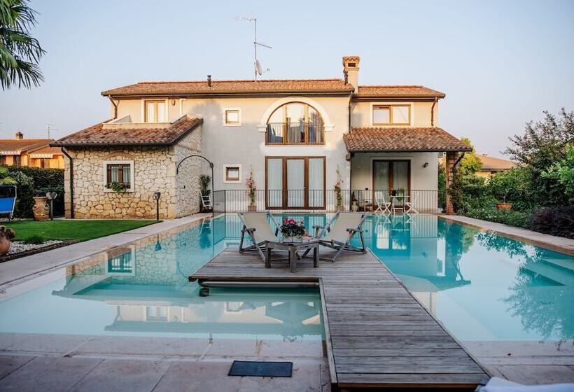 مبيت وإفطار La Dolce Vita