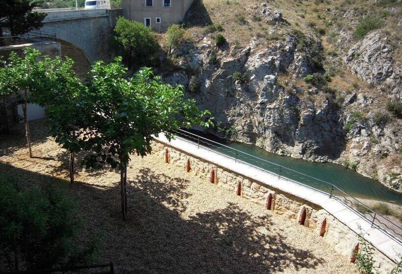 تختخواب و صبحانه Le Relais De Tamaroque