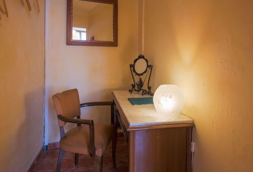 تختخواب و صبحانه Le Relais De Tamaroque