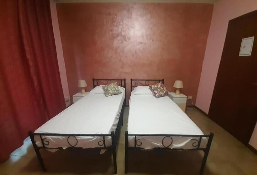 تختخواب و صبحانه San Nicolò House