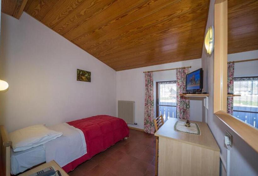 هتل Trentino