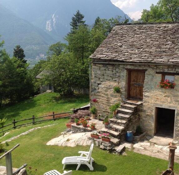 مبيت وإفطار Casa Brencio