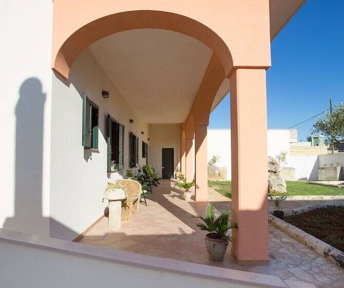 مبيت وإفطار Casina Dei Nonni