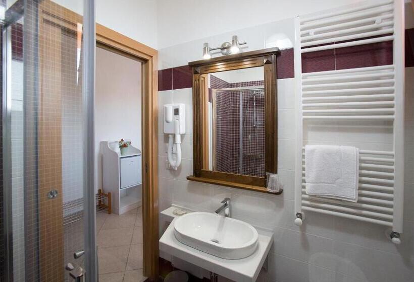 مبيت وإفطار Casina Dei Nonni