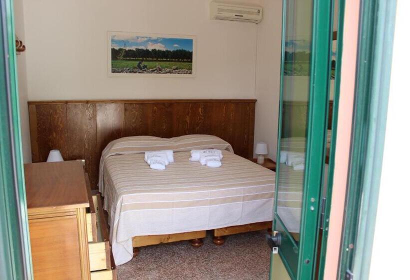 Bed and Breakfast Dimora Li Cuti