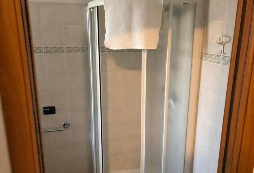 مبيت وإفطار Il Gatto E La Volpe