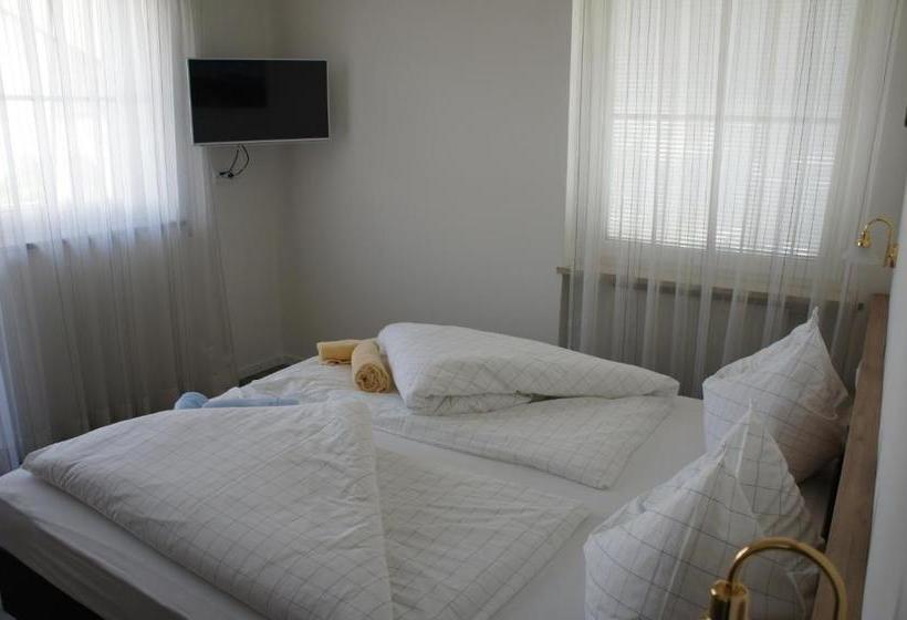 Bed and Breakfast Pension Pernthaler