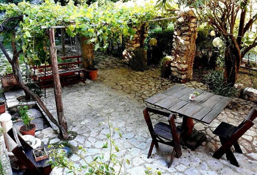 ベッドアンドブレックファースト Pietrantica